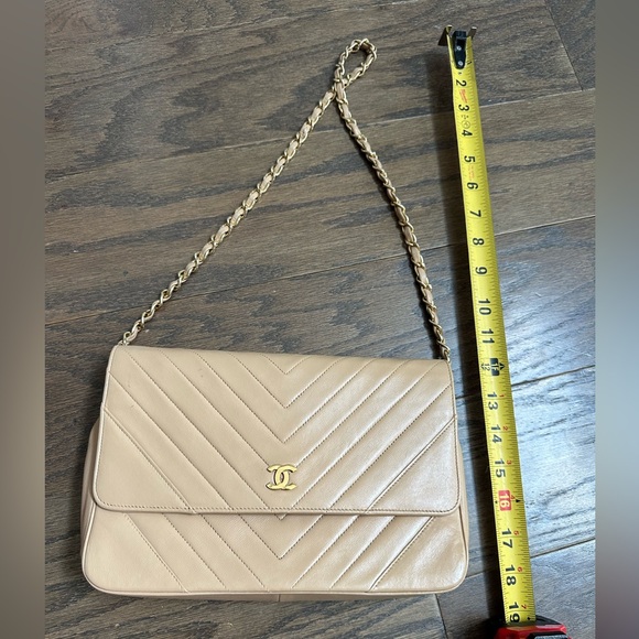 π― CHANEL Beige Coco Mark Diagonal Chain Lambskin Leather Shoulder Bag w/ auth - Picture 12 of 14